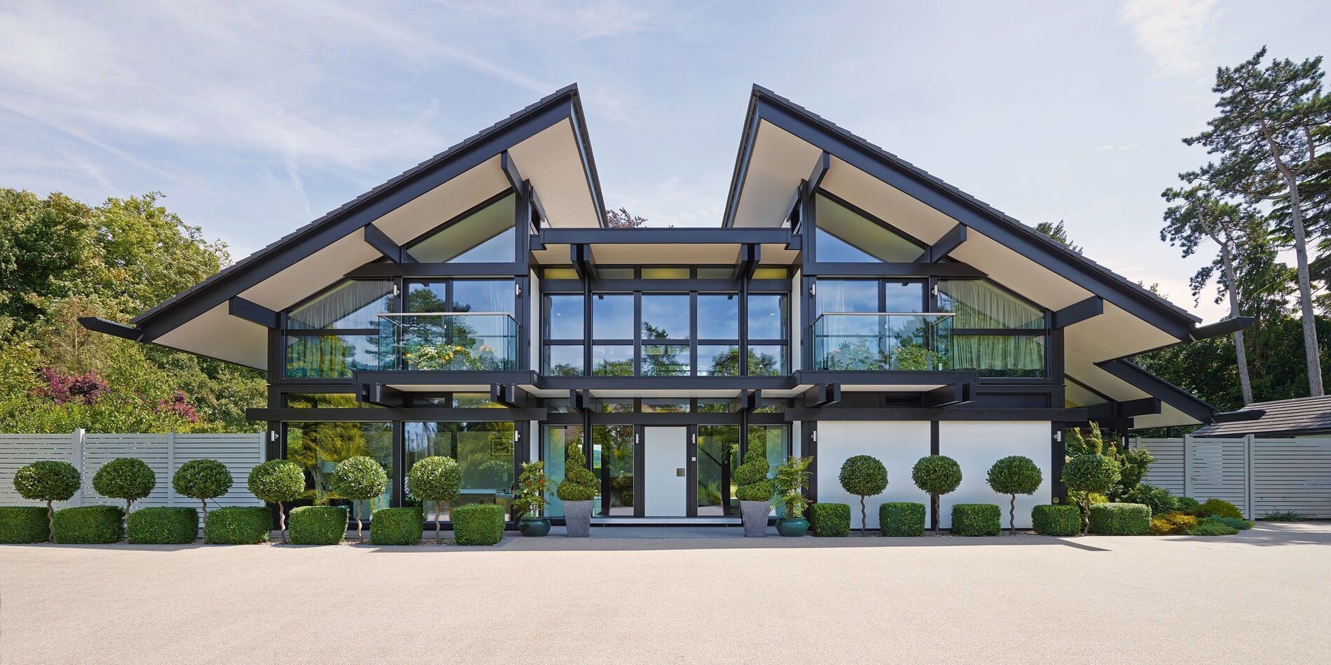 London HUF HAUS