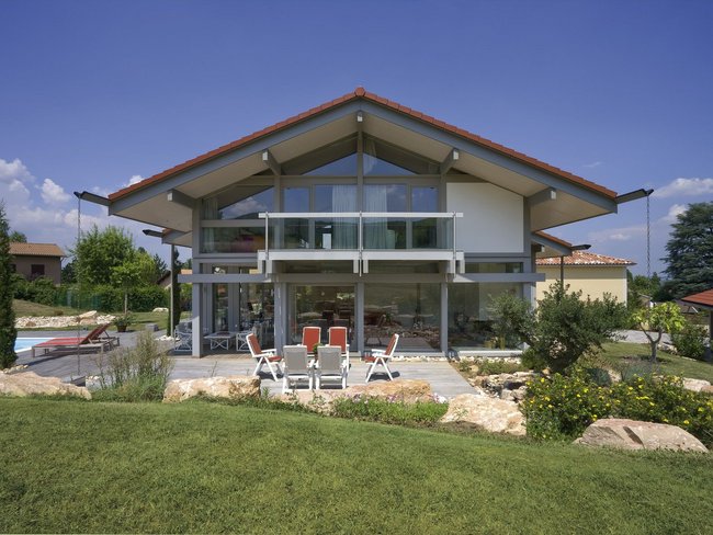 Großes Ferienhaus mit Garten und Terrasse in Spanien