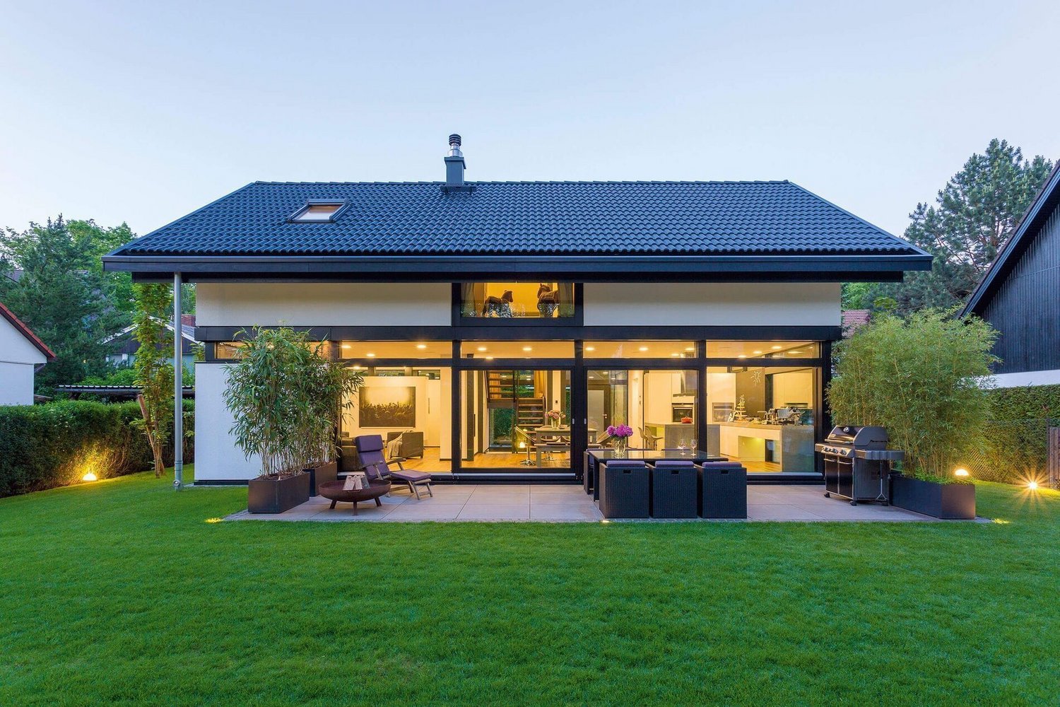 Gemütliches Familienhaus mit modernem Design und Garten