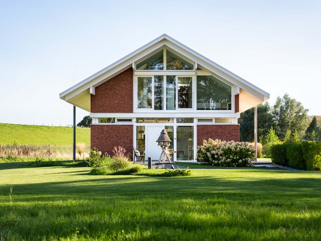 Gemütliches Familienhaus mit modernem Design und großem Garten