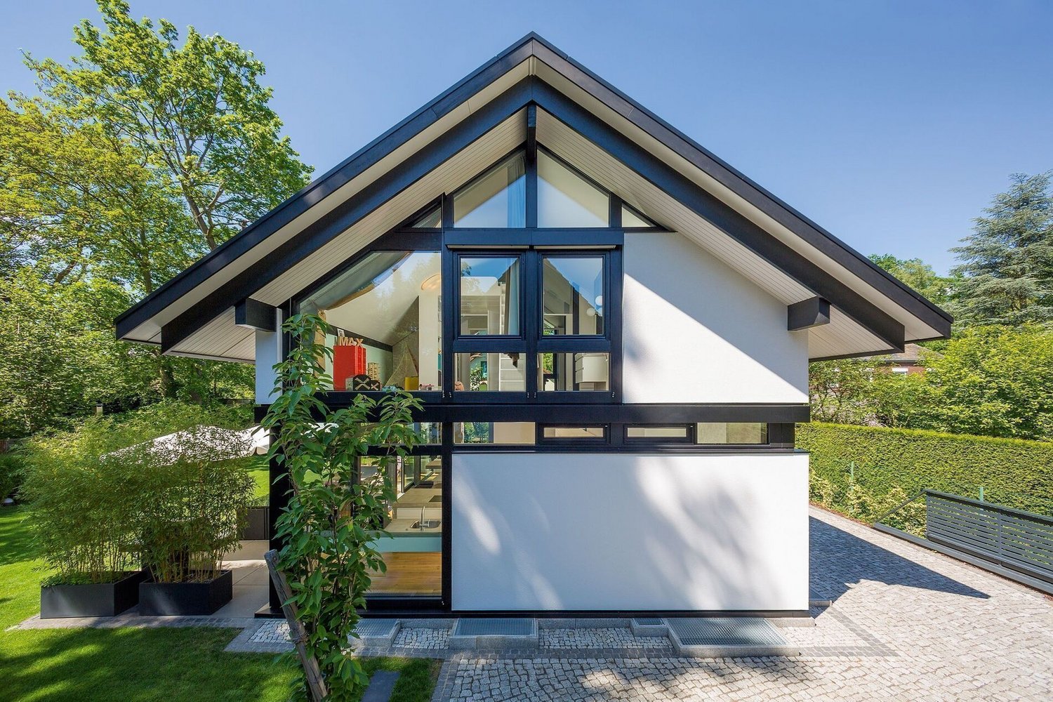 Gemütliches Familienhaus mit modernem Design und Garten