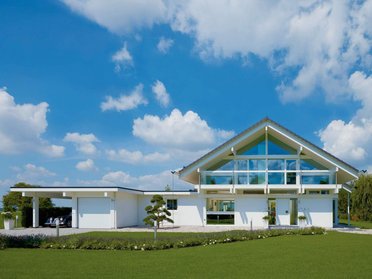 Fachwerkhaus HUF HAUS ART 4 im Freien Modernes Fachwerkhaus mit großen Fenstern und Dachschrägen