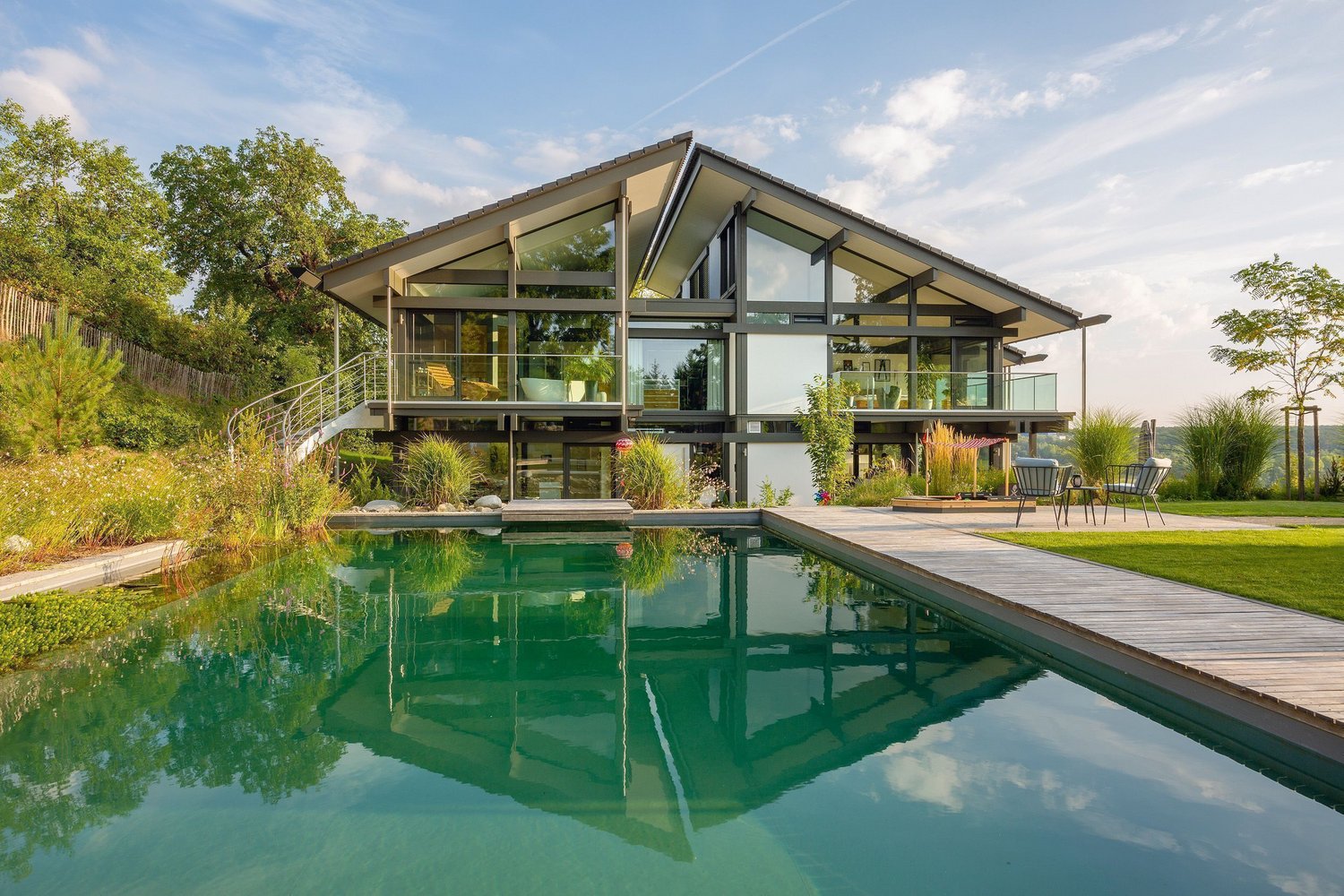 Premiumhaus mit stilvollem Design und schöner Gartengestaltung